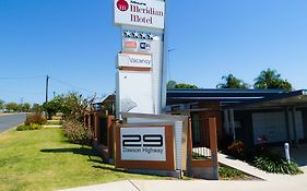 Moura Meridian Motel